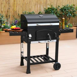Barbecue a carbonella con affumicatore