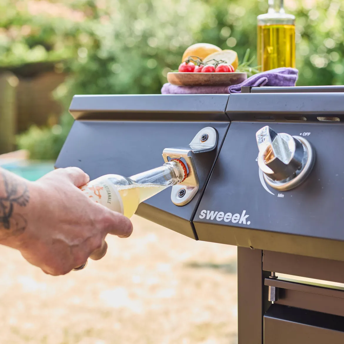 Barbecue a gas con 3 bruciatori e 1 bruciatore laterale