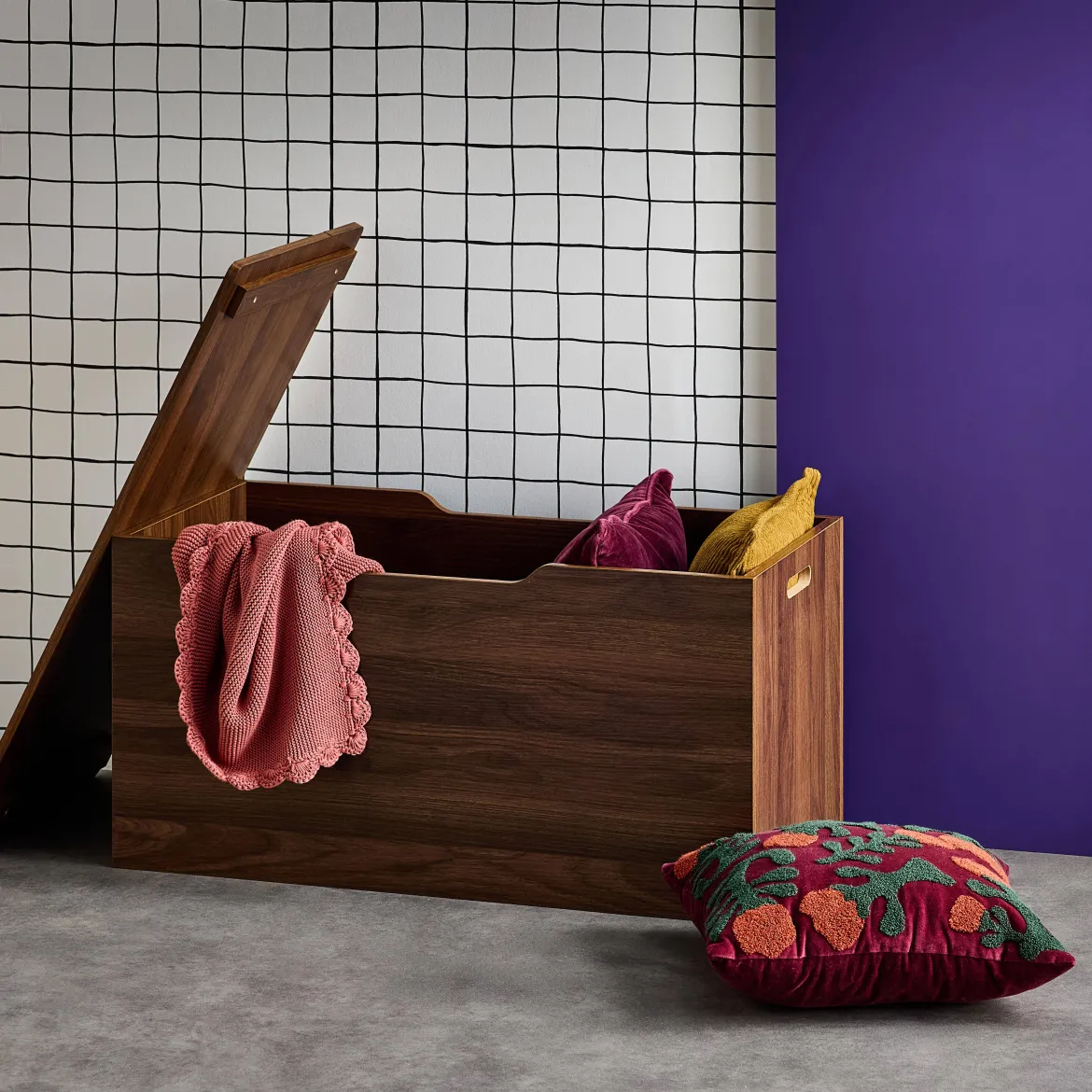 Baule, effetto legno tinto noce