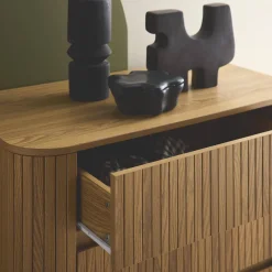 Cassettiera decorata con righe 3 cassetti