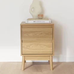 Comodino effetto legno con due cassetti