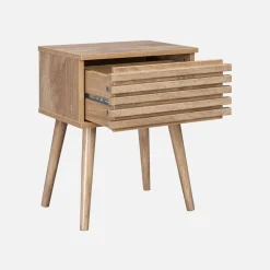 Comodino scandinavo con decori in legno scanalato