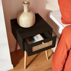 Comodino effetto legno e intrecciatura cannage, 1 cassetto