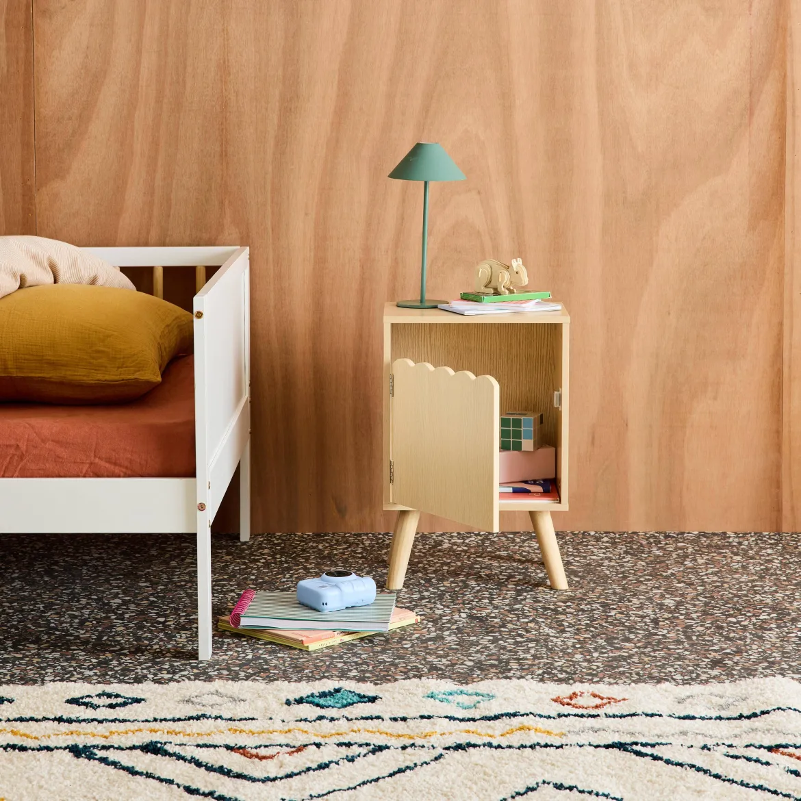 Comodino per bambini decorazione legno 1 anta