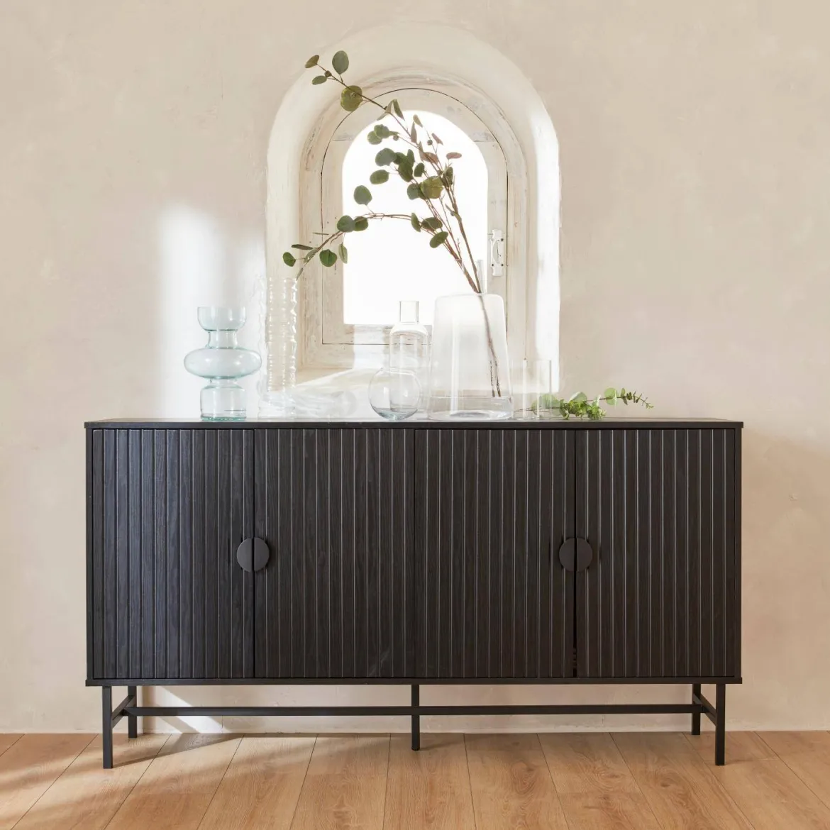 Credenza a 4 ante scanalata effetto legno, 157.5cm