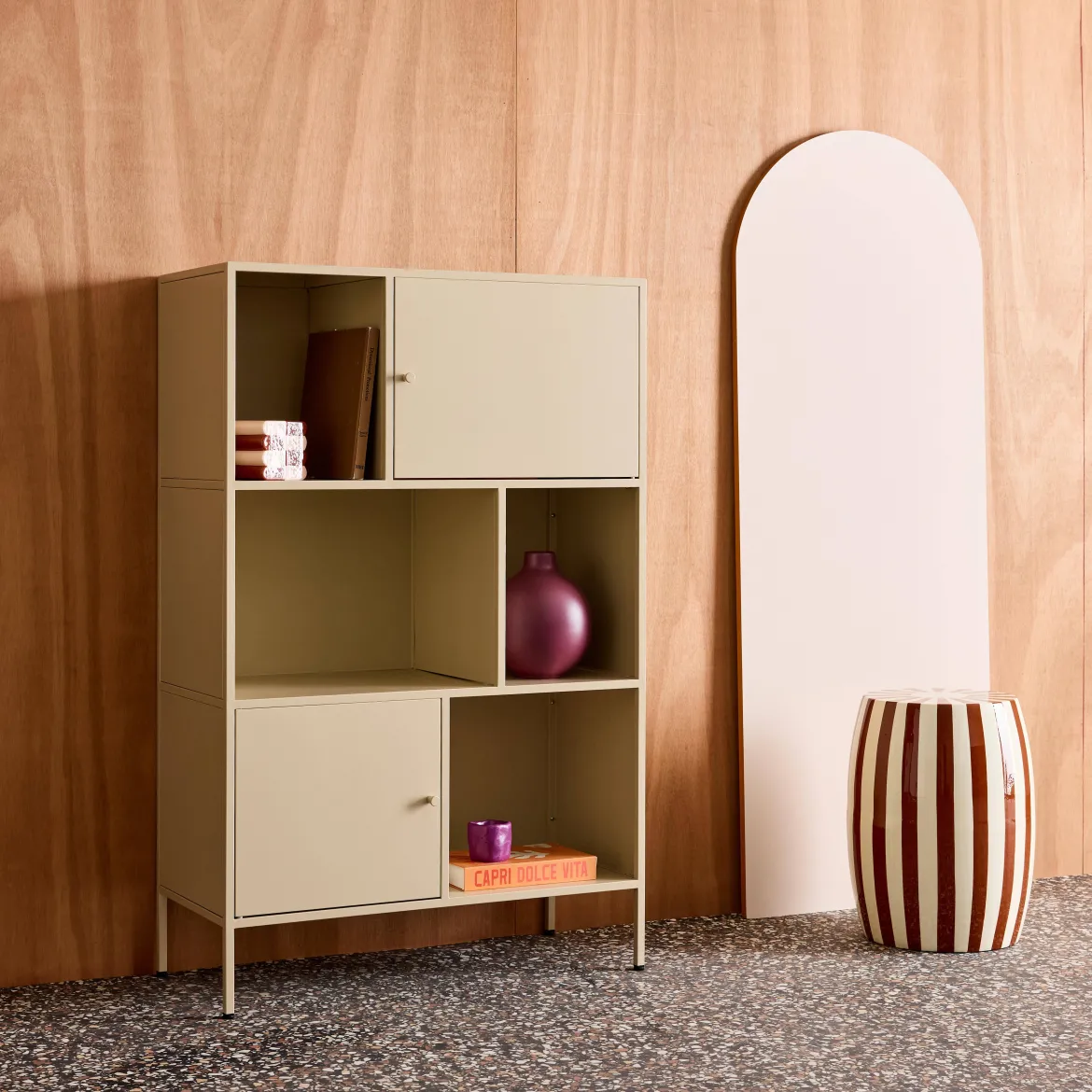 Credenza industriale in metallo con 6 scomparti