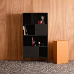 Credenza industriale in metallo con 8 scomparti