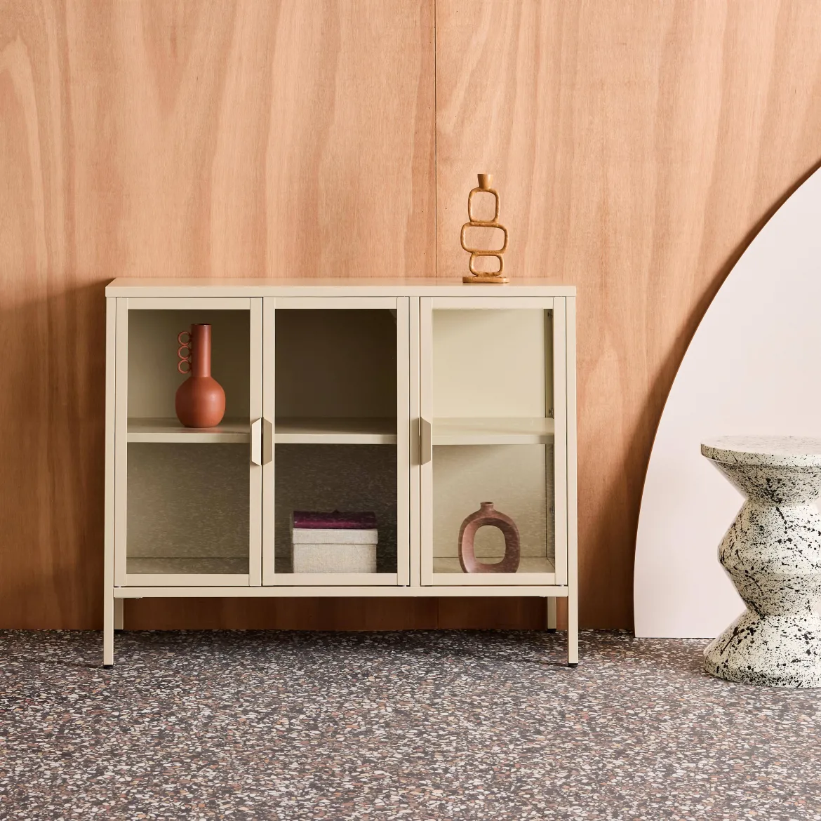 Credenza industriale in metallo e vetro temperato 3 ante, 100cm