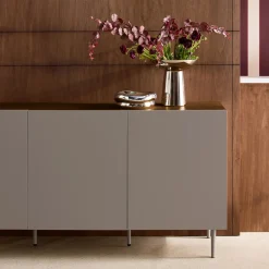 Credenza in metallo e decorazione in legno 3 ante, 150cm