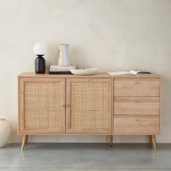 Credenza scandinava a 2 ante in canna, 150cm
