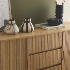 Credenza scandinava effetto legno scanalato 2 ante scorrevoli, 150cm