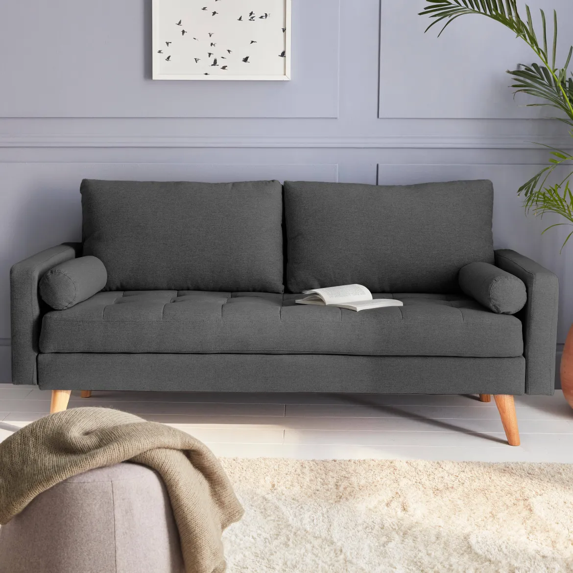 Divano in stile scandinavo in tessuto semplice, 3 posti