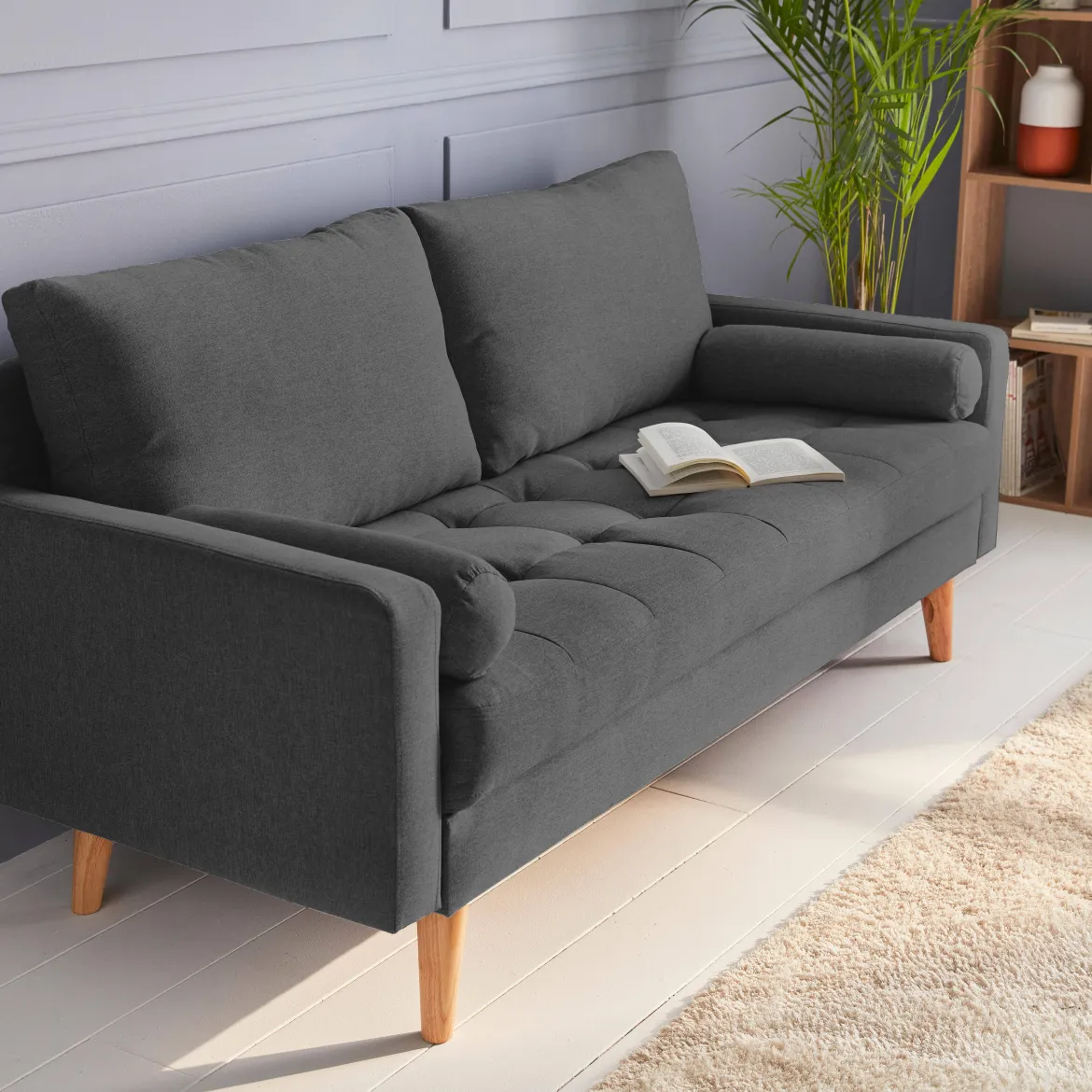 Divano in stile scandinavo in tessuto semplice, 3 posti