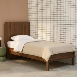 Letto con rete a doghe e testiera 90x190cm decorazione legno