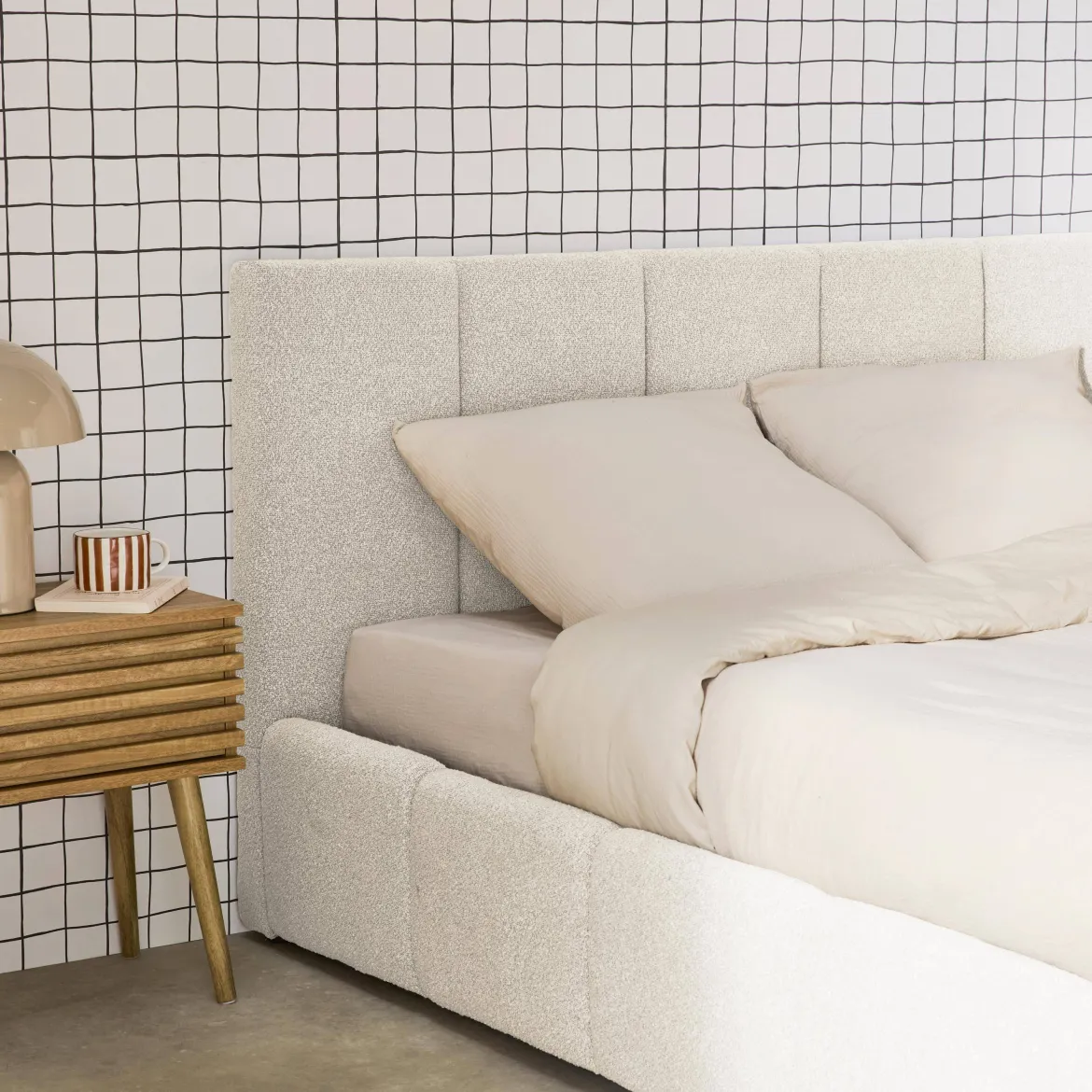 Letto contenitore con rete a doghe e testiera 160x200cm, bouclé