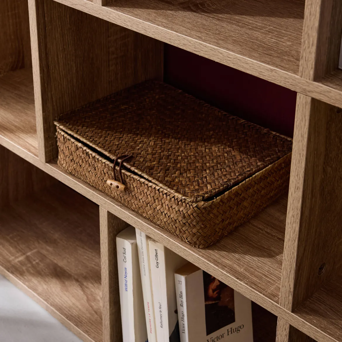 Libreria a 3 livelli con 12 scomparti