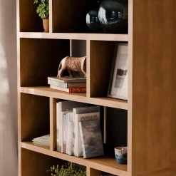 Libreria asimmetrica a 5 livelli con 10 scomparti