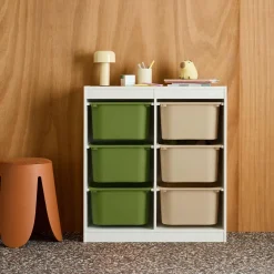 Mobile per bambini con 6 scatole colorate