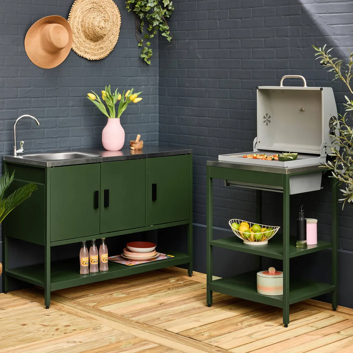 Modulo cucina da esterno con barbecue a carbonella e lavandino, 2 moduli