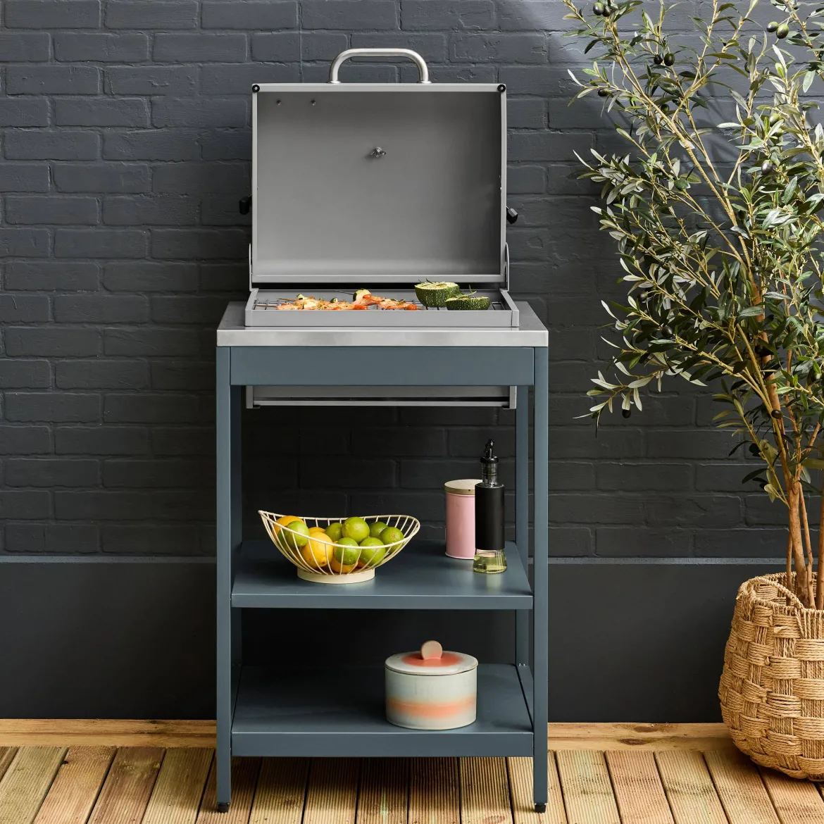 Modulo cucina da esterno con barbecue a carbonella