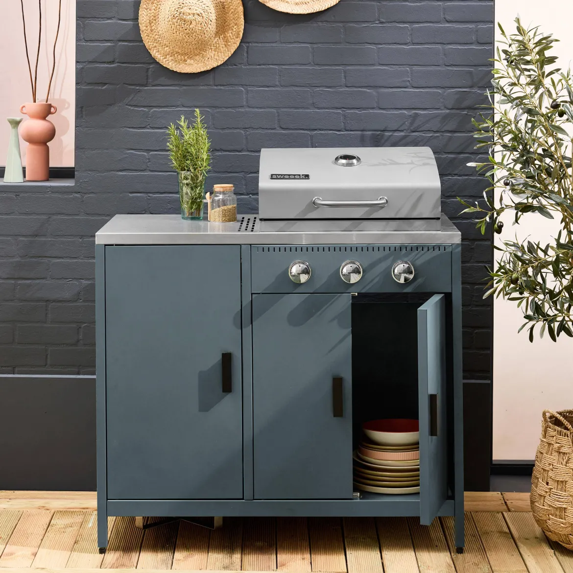 Modulo cucina da esterno in metallo con barbecue a gas a 3 bruciatori