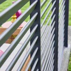 Pergola bioclimatica 3x4 in alluminio + 3 persiane da 1.3m