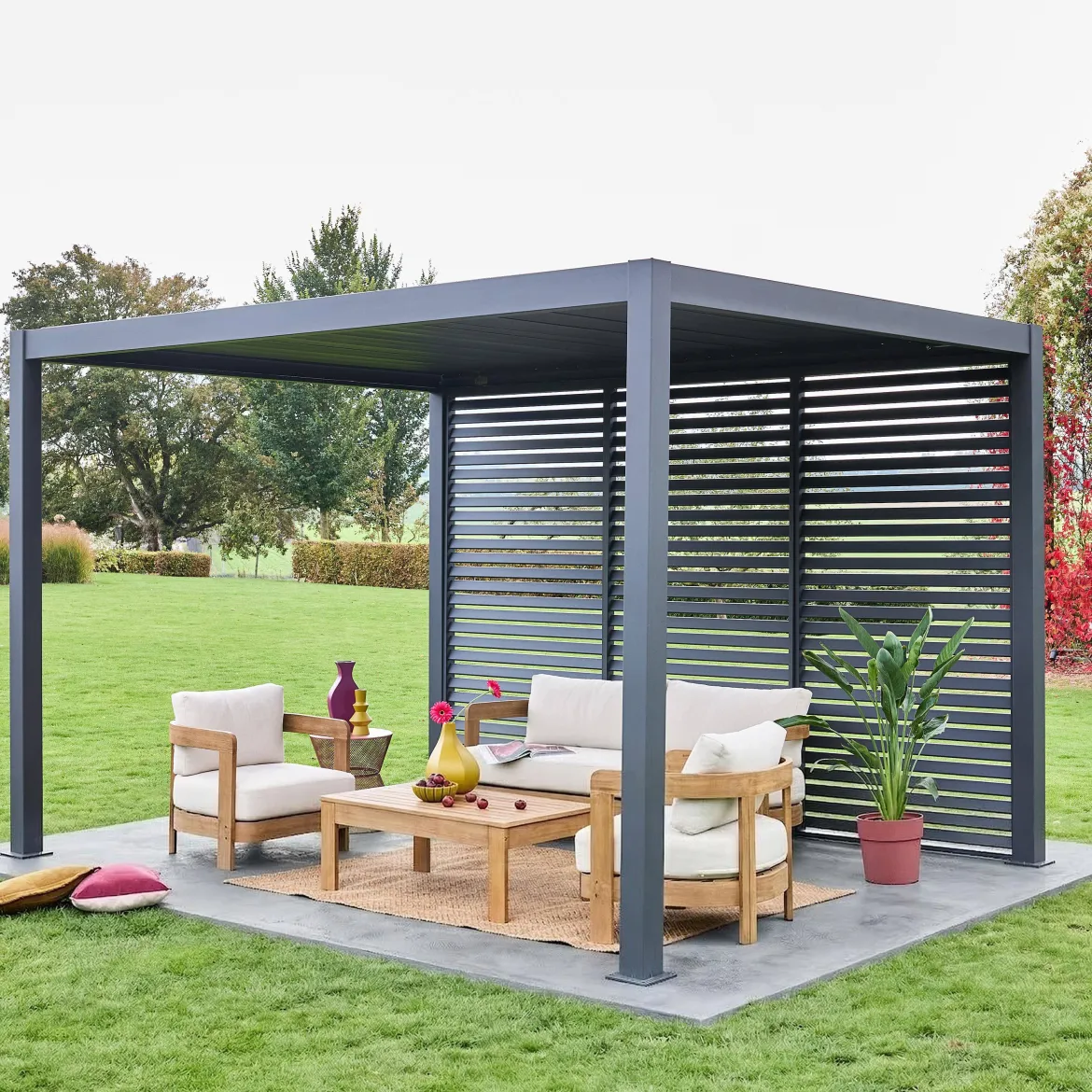 Pergola bioclimatica 3x4 in alluminio + 3 persiane da 1.3m