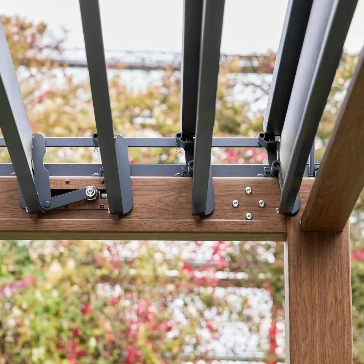 Pergola bioclimatica 3x4m in alluminio, lamelle orientabili