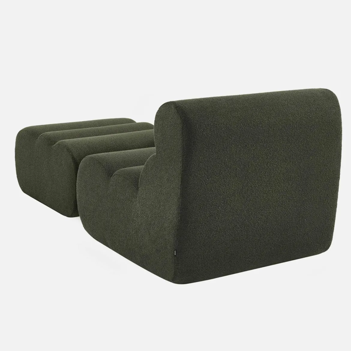 Poltrona bouclé testurizzata con poggiapiedi
