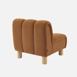 Poltrona relax con gambe rotonde in legno e tessuto bouclé