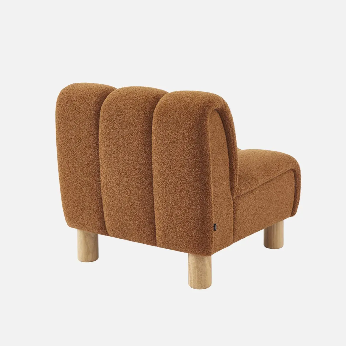 Poltrona relax con gambe rotonde in legno e tessuto bouclé