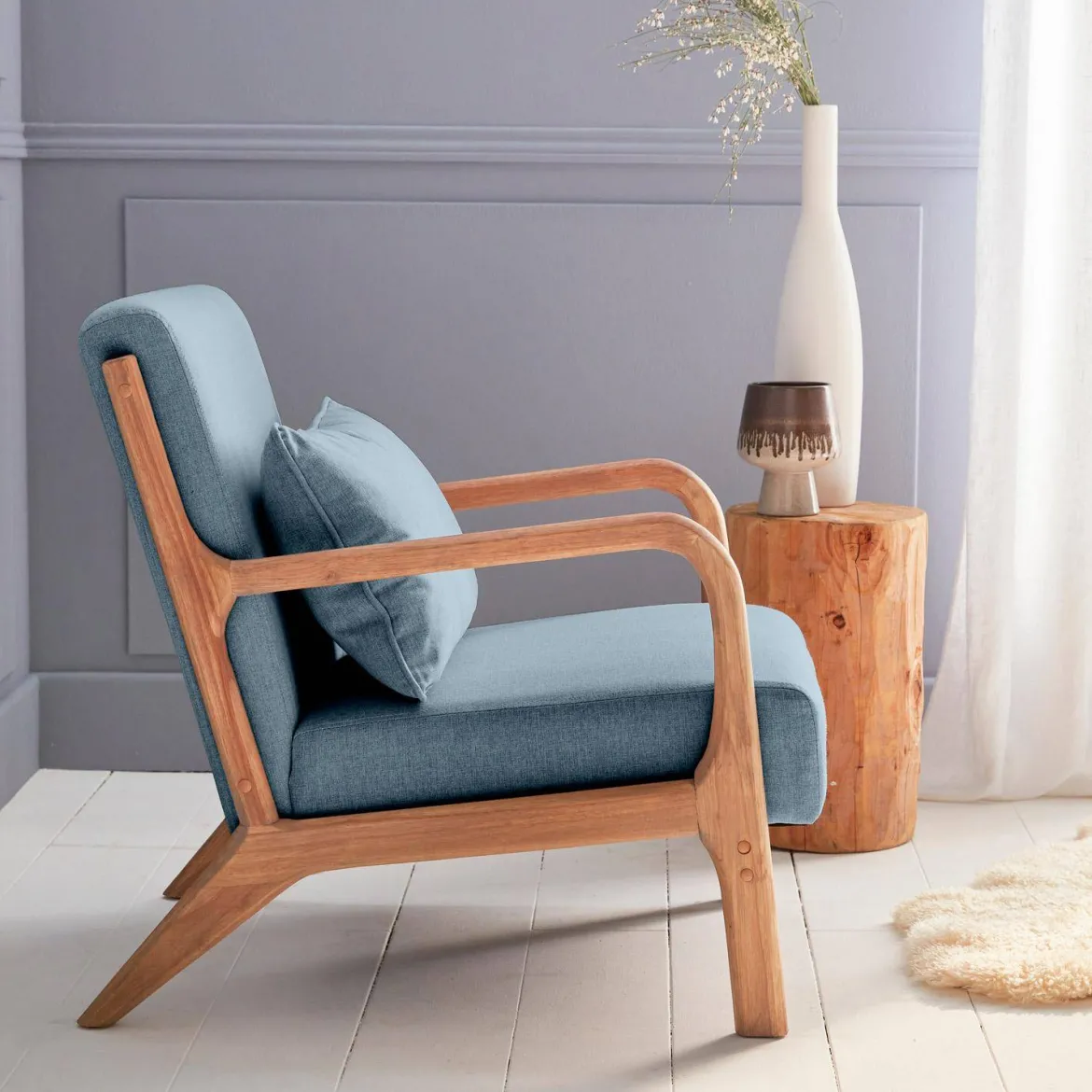 Poltrona scandinava in legno e tessuto con braccioli