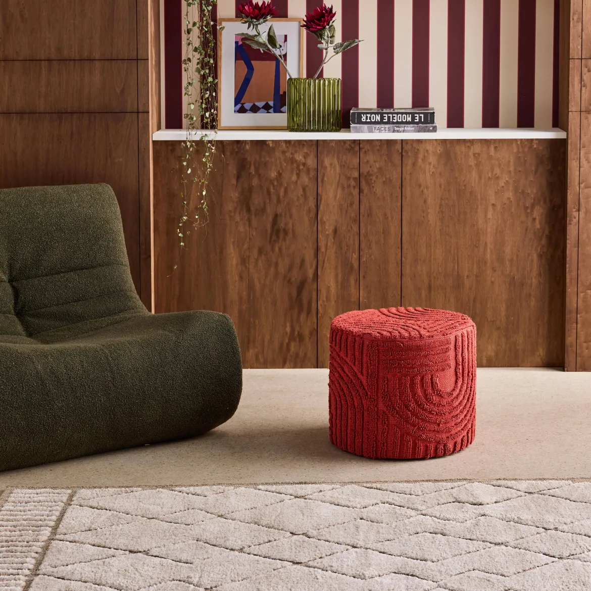 Pouf rotondo in bouclé testurizzato