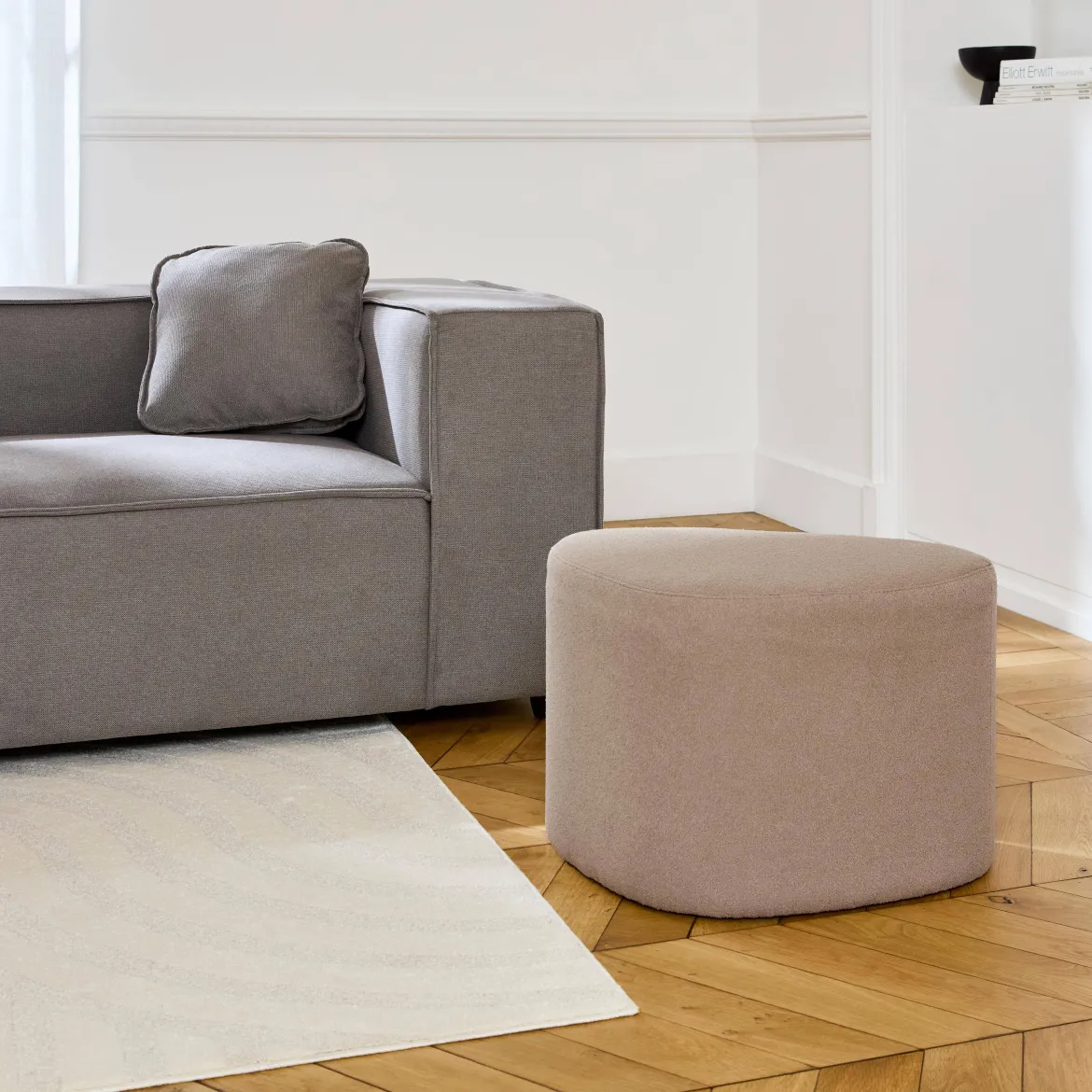 Pouf a forma di ciottolo in tessuto