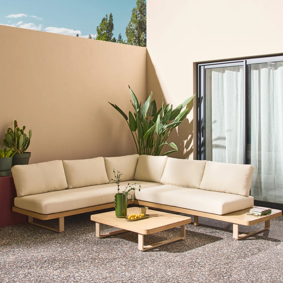 Salotto da giardino angolare in legno di acacia e alluminio, 5 posti