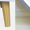 Scaffale per bambini in legno a forma di casa