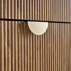 Scarpiera con decoro effetto legno di mango scanalato, 3 ante