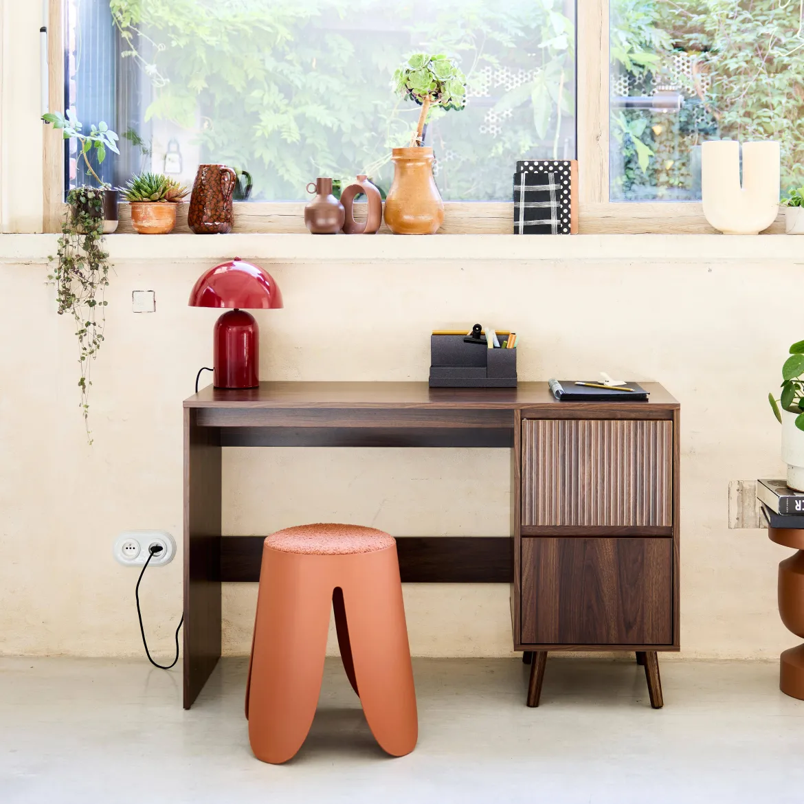 Scrivania scandinava decorazione in legno, 2 cassetti