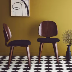 Sedia in legno curvato e bouclé, set di 2