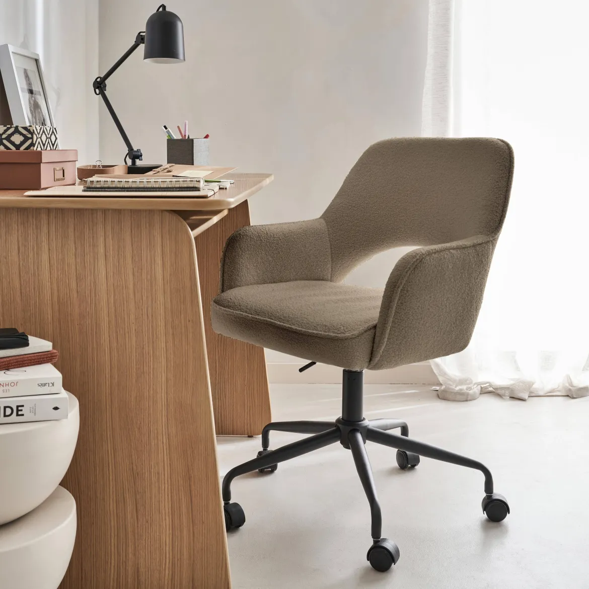 Sedia da ufficio bouclé con rotelle