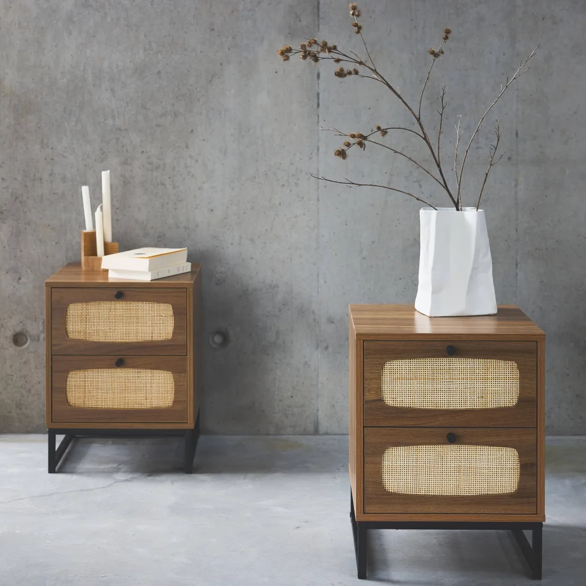 Set 2 comodini effetto legno e canna