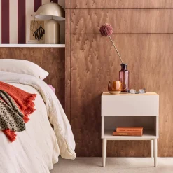 Set 2 comodini in metallo e decorazione in legno 1 anta 1 vano