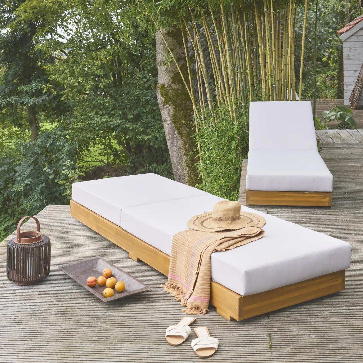 Set 2 lettini prendisole in acacia e poliestere multiposizione con ruote