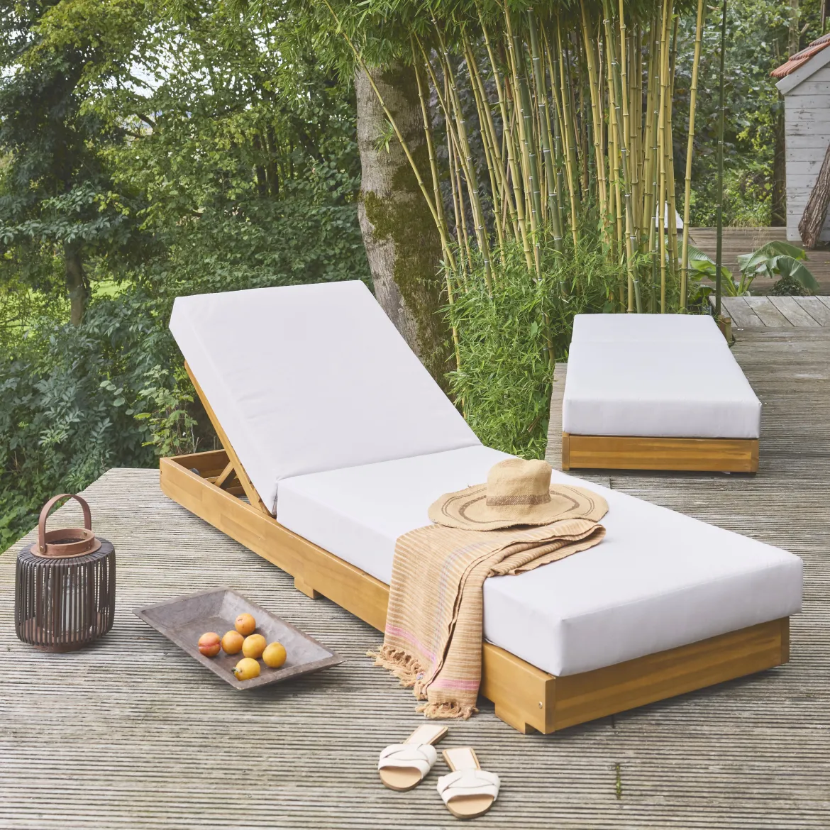 Set 2 lettini prendisole in acacia e poliestere multiposizione con ruote