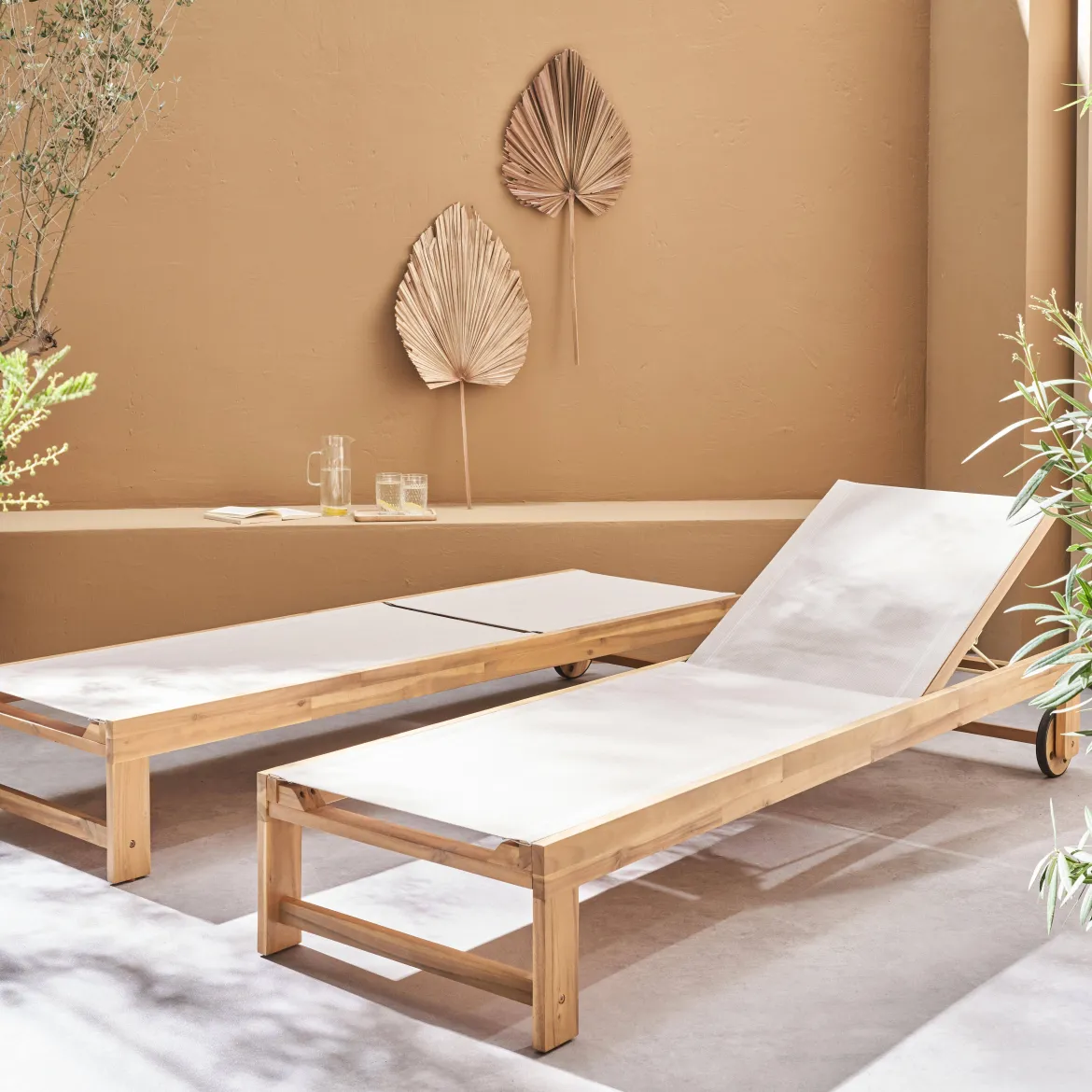 Set 2 lettini prendisole in legno multiposizione con ruote
