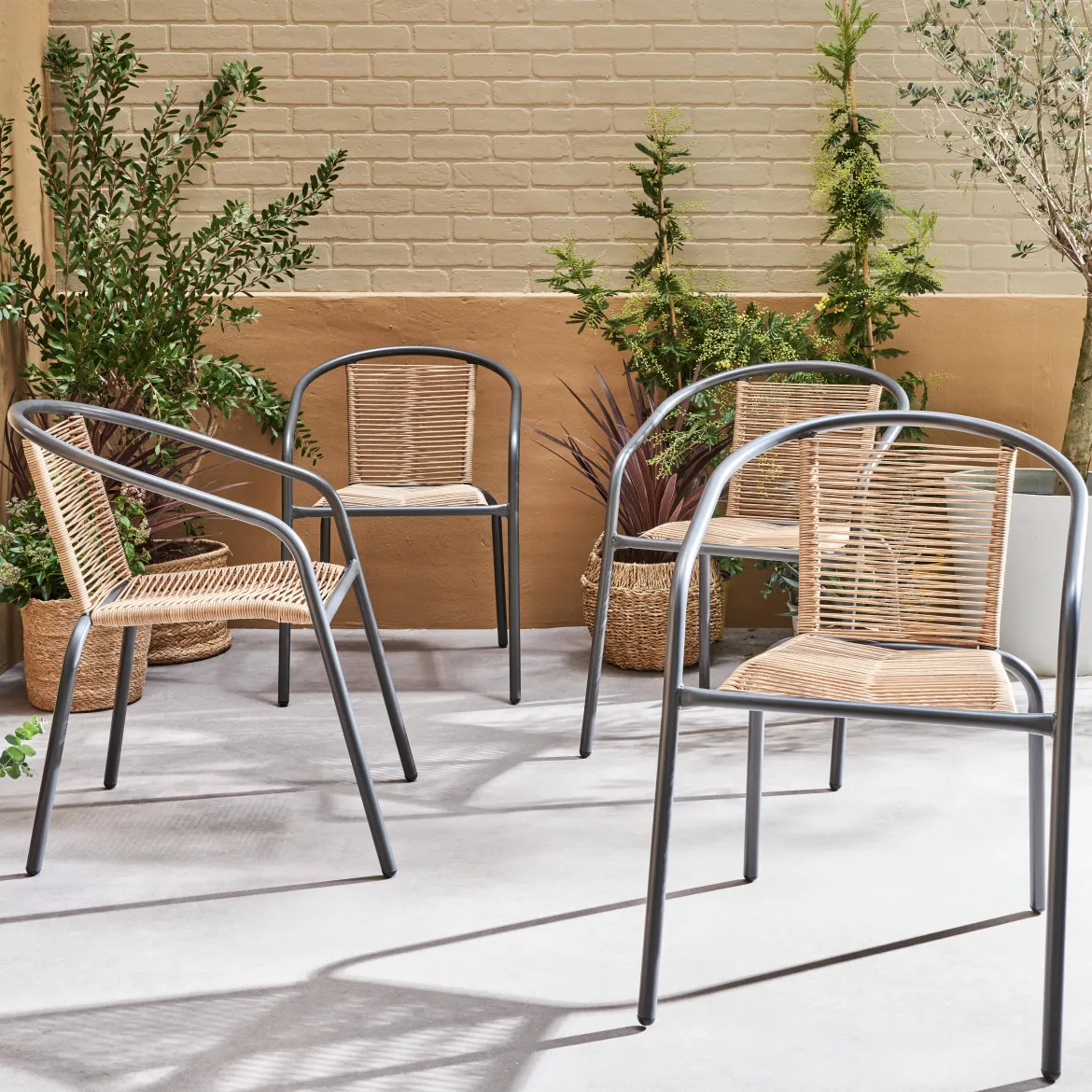 Set 4 poltrone da giardino in resina naturale