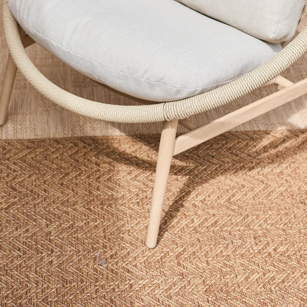 Set 2 poltrone da giardino con tavolo in acciaio e rattan