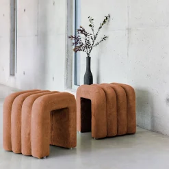 Set 2 pouf contemporanei in tessuto
