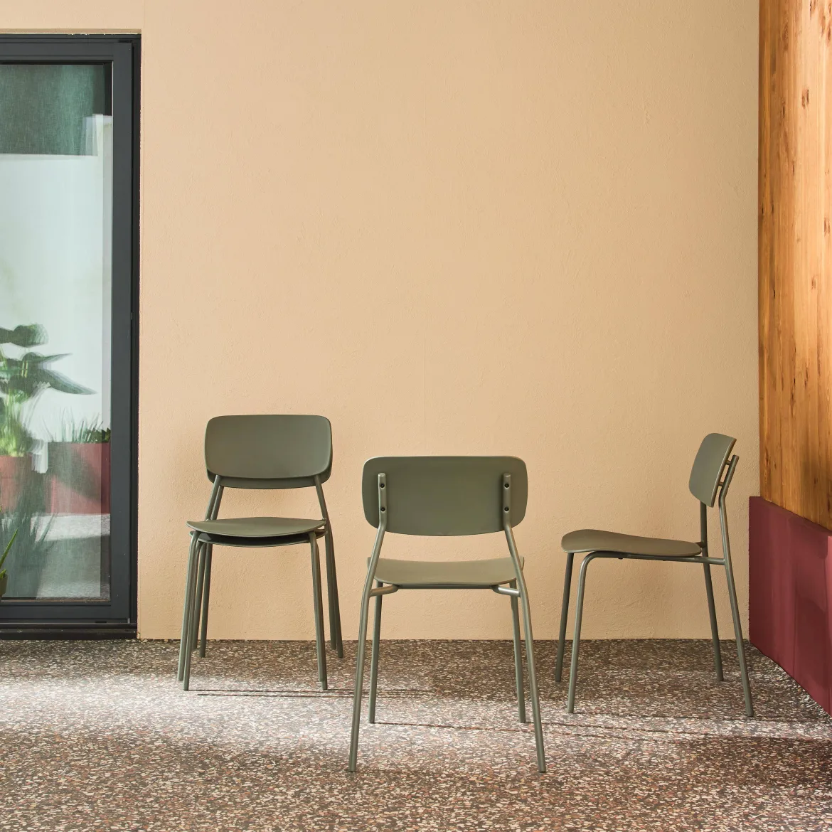 Set 4 sedie da giardino impilabili in acciaio e plastica