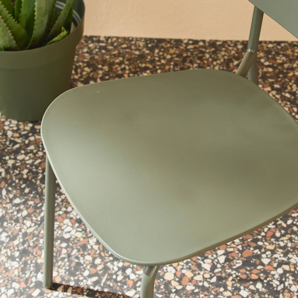 Set 4 sedie da giardino impilabili in acciaio e plastica